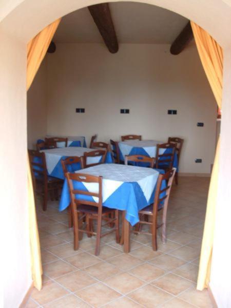 Locanda Dl'Angel Villar San Costanzo Exteriér fotografie