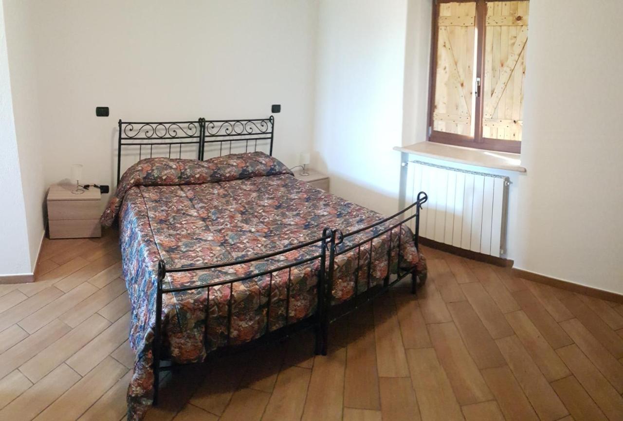 Locanda Dl'Angel Villar San Costanzo Exteriér fotografie