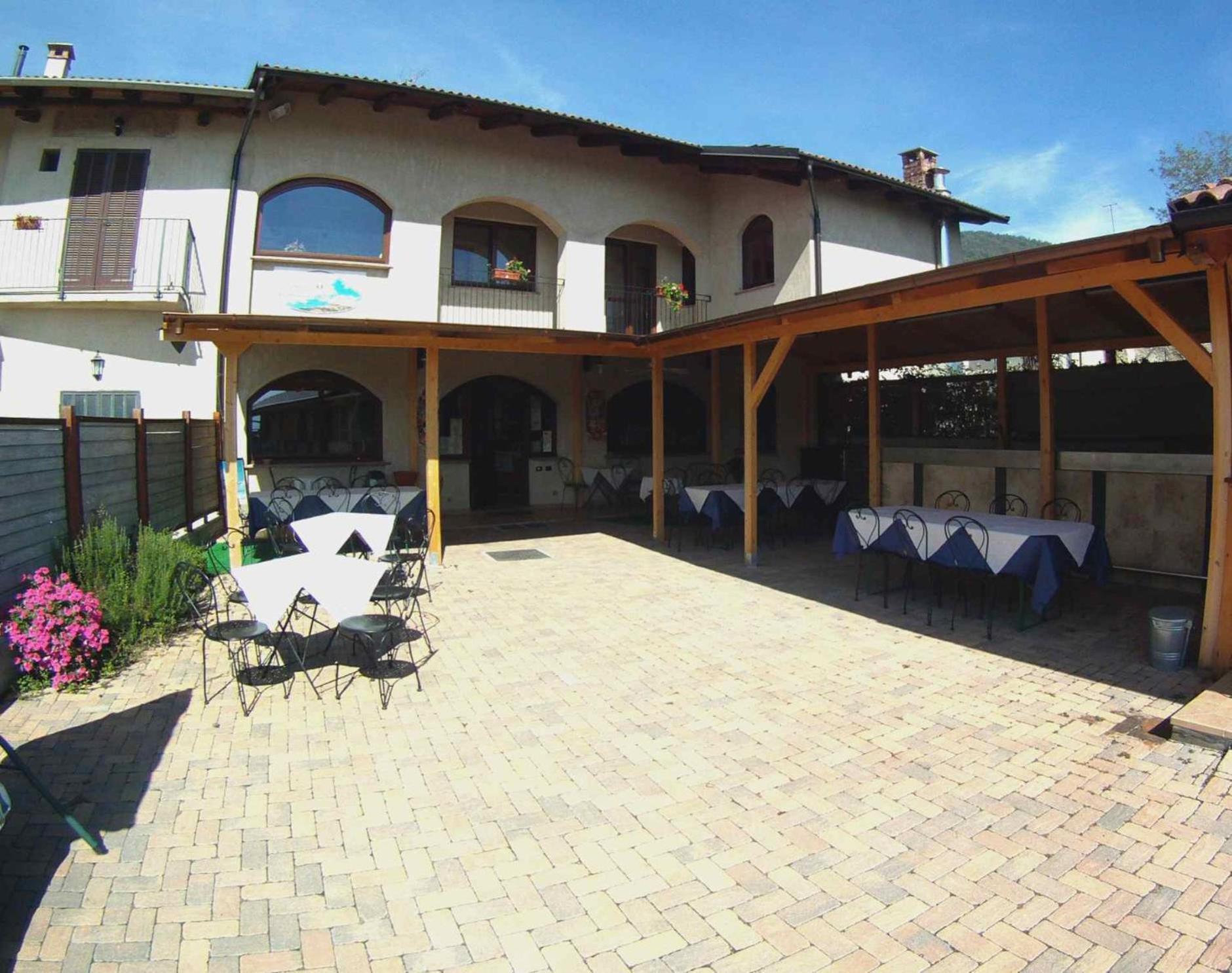 Locanda Dl'Angel Villar San Costanzo Exteriér fotografie